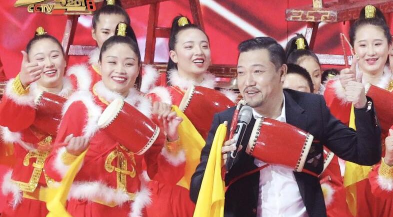 《我要上春晚》非遗花鼓晋级 功夫水袖获直通卡